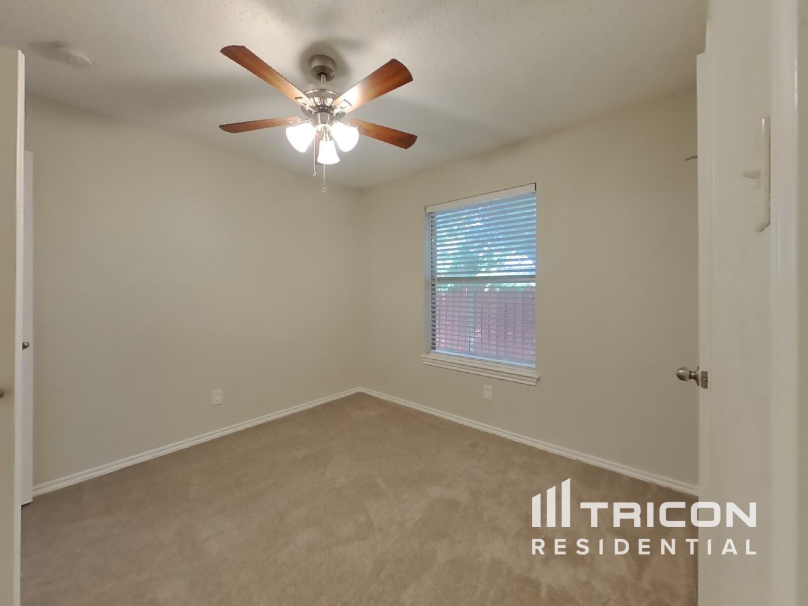 Building Photo - 1130 Wood Heights Dr