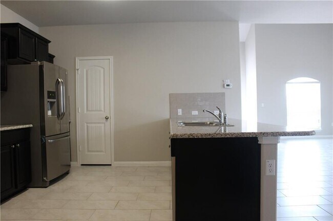 Building Photo - 1409 Bess Cove