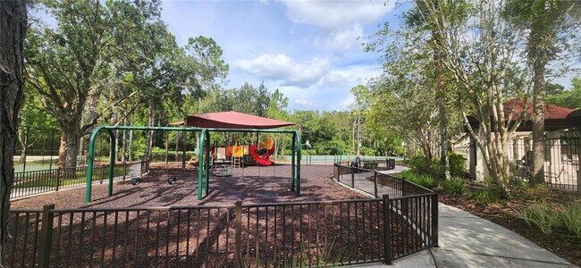 Building Photo - 1048 Sleepy Oak Dr