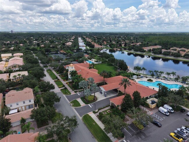 Building Photo - 8561 Insular Ln