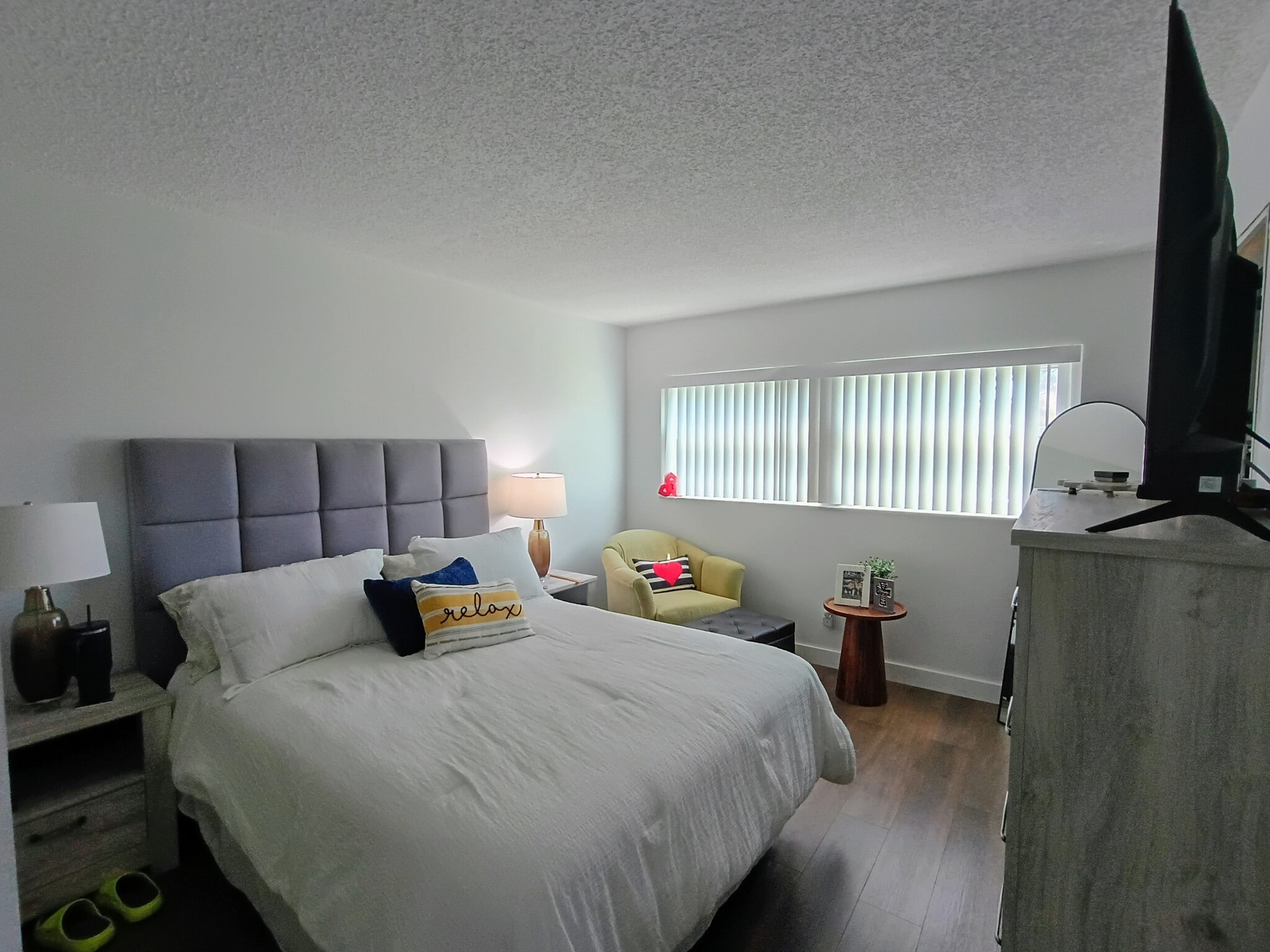 Bedroom with 2 Large Closets - 1845 S Highland Ave