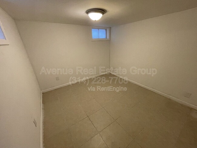 Building Photo - 9526 Big Bend Rd