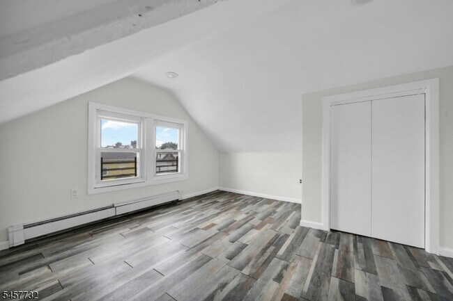 Building Photo - 74 Christie Ave