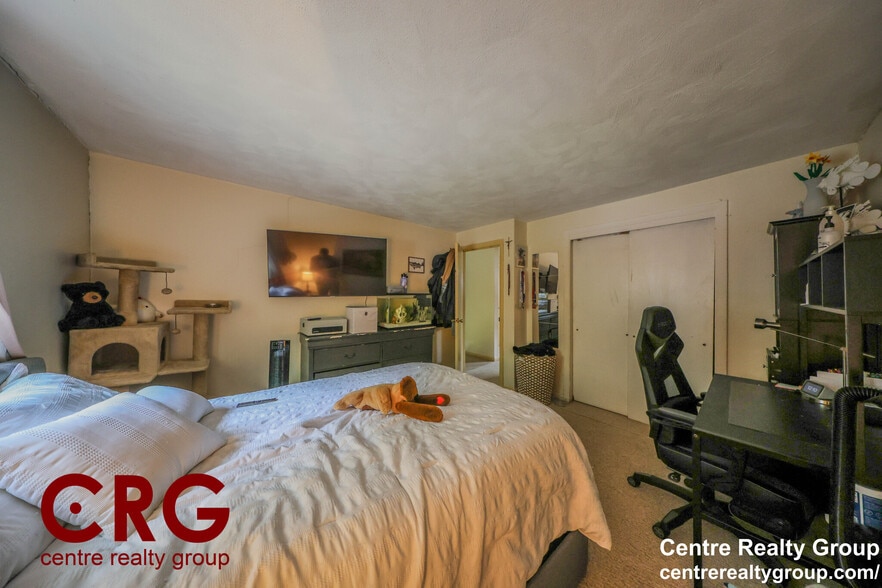 Building Photo - 66 Bryon Rd