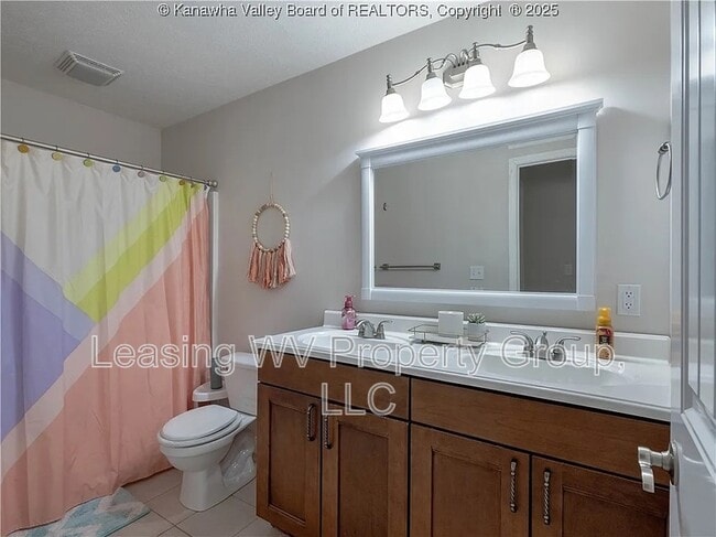 Building Photo - 164 Prado Dr