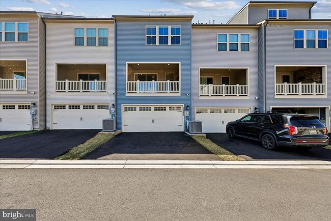 Building Photo - 10206 Lake Linganore Blvd