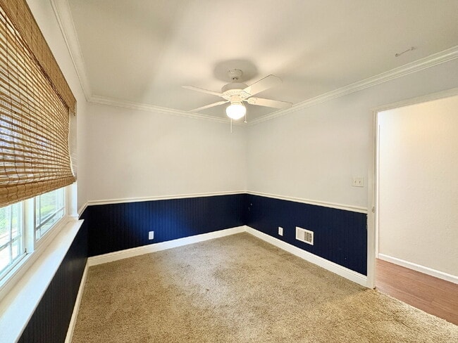 Building Photo - Charming 4-Bed by the Lake in Morgan Hill