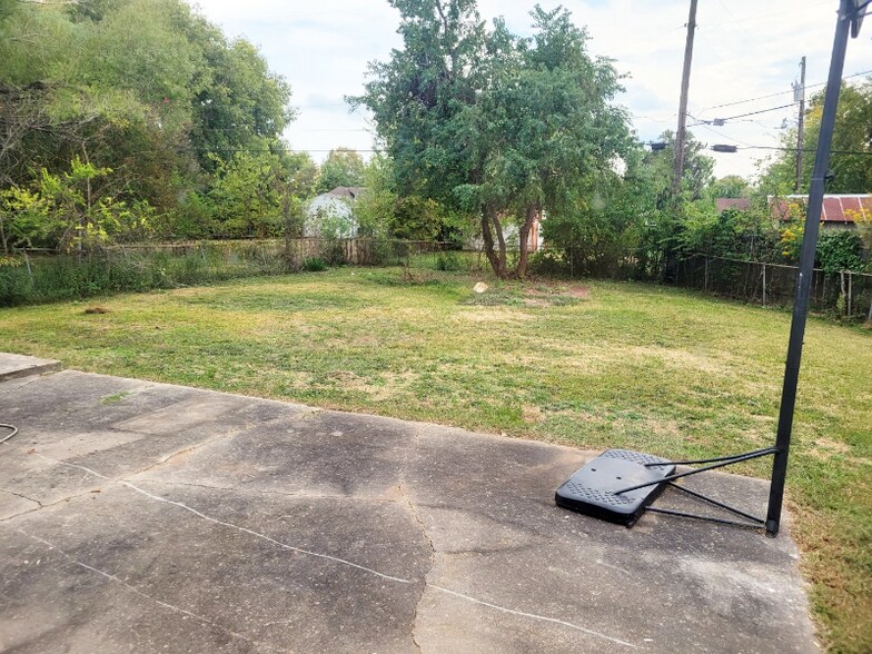 Building Photo - 3202 Jana Pl