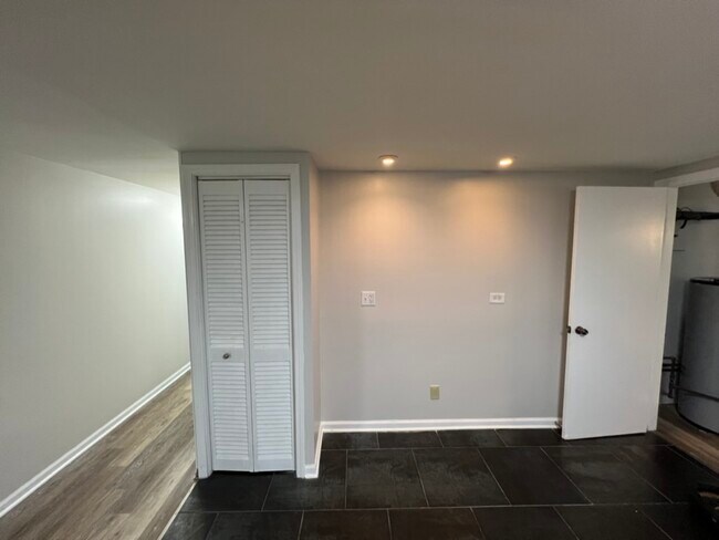 Building Photo - 26835 S Linden Ln