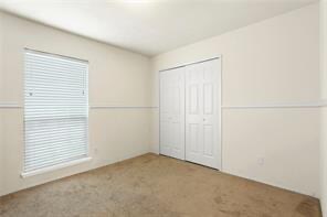 Building Photo - 6412 Pine St