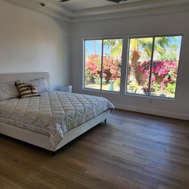 Building Photo - 44010 Royal Troon Dr