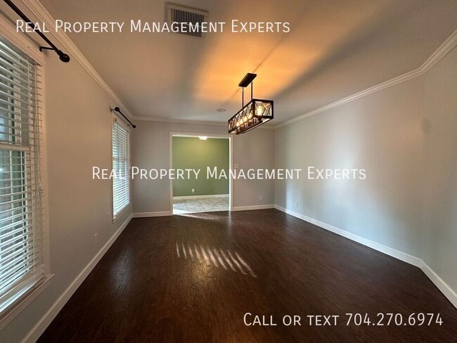 Building Photo - 4237 Rocky River Rd