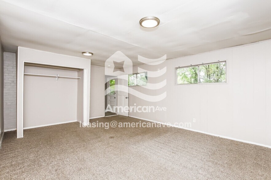 Building Photo - 4001 Herron Ave