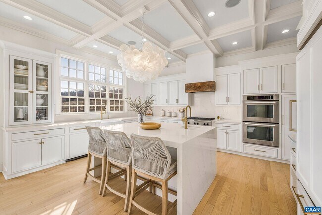 Building Photo - 000 Ragged Mountain Dr