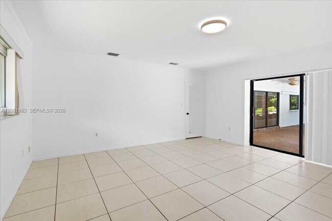 Building Photo - 12365 SW 60th Ct