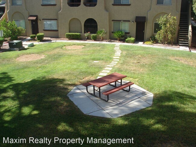 Building Photo - 2 br, 2 bath House - 5171 Pioneer Ave. #203