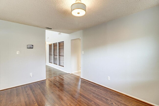 Building Photo - 7034 Powderhorn Ct