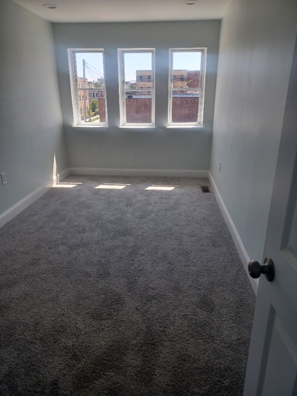 Building Photo - 577 Laurens St