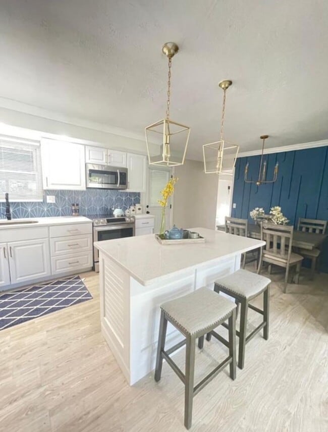 Building Photo - 5217 Bonita Blvd