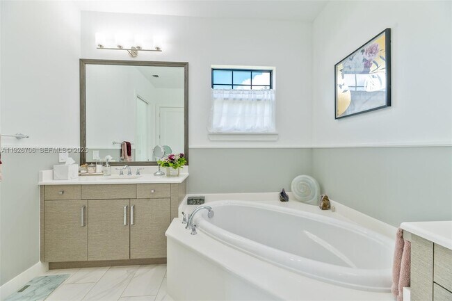 Building Photo - 3098 Gin Berry Way