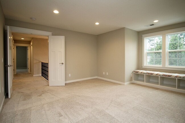 Building Photo - Spectacular Newer Construction Aloha 4 Bed/2.5 Bath Home on Dead-End Street