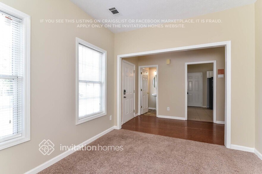 Building Photo - 548 Bellingham Dr