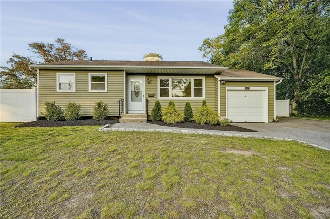 Primary Photo - 22 S Haven Dr