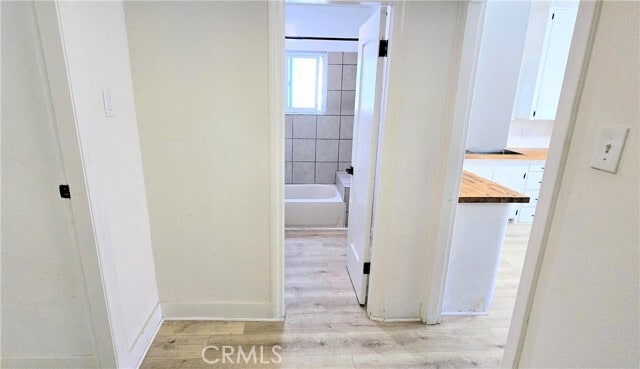 Building Photo - 5747 Jefferson Ave