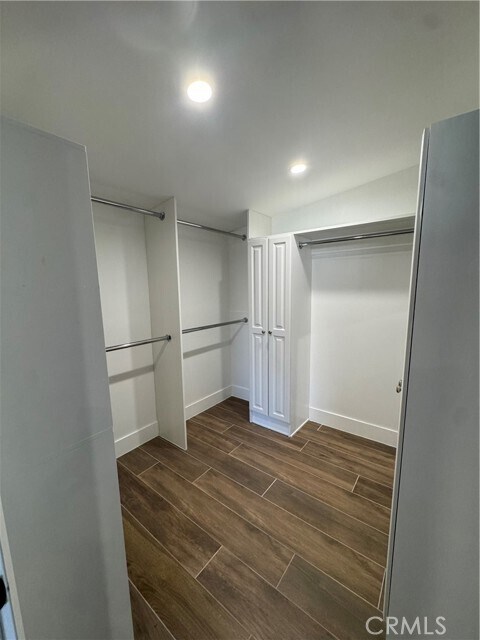 Building Photo - 6439 Graves Ave