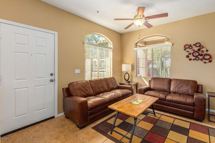 Building Photo - 458 N 168th Ln