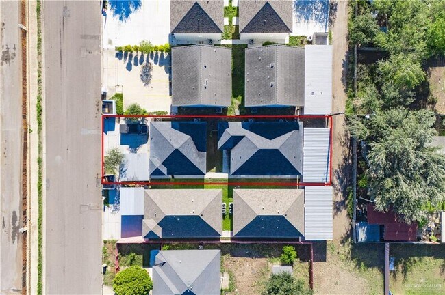 Building Photo - 22 W Chavez St