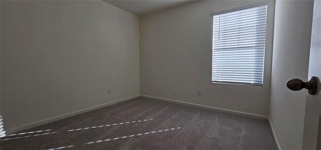 Building Photo - 323 Winton Wy