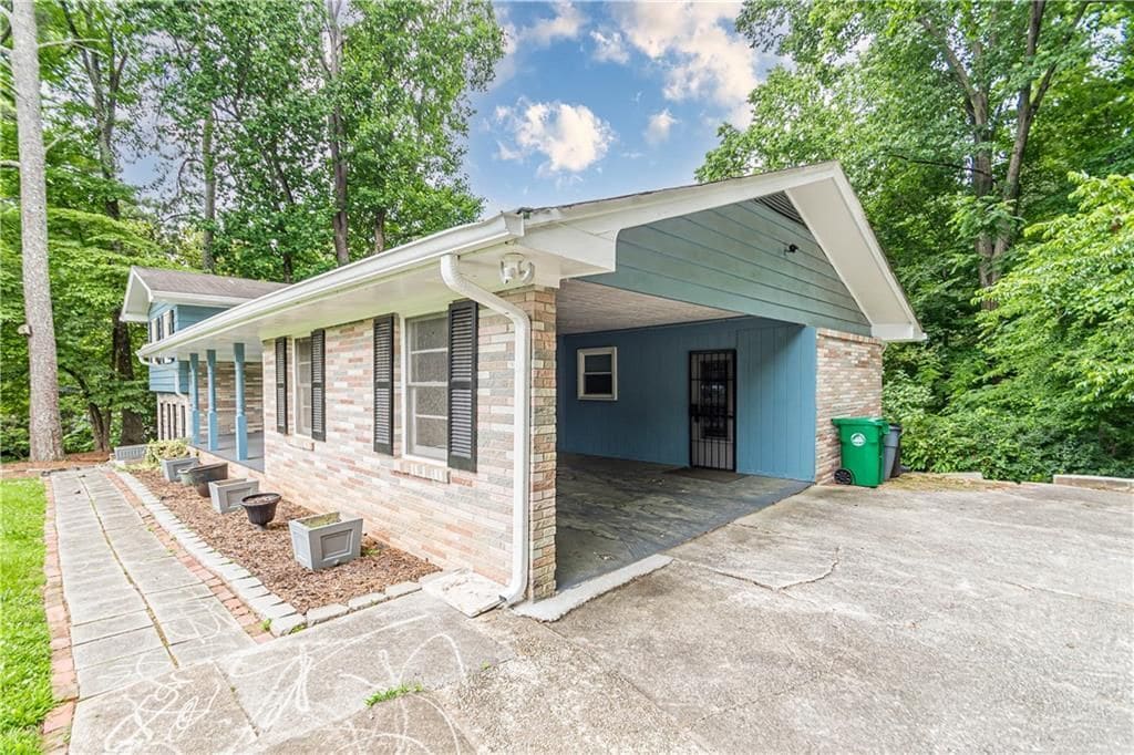 Building Photo - 1574 Old Spring House Ln