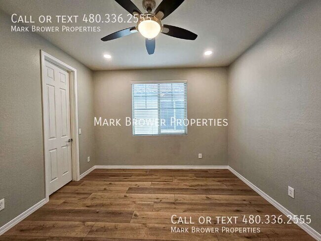 Building Photo - 3345 E Indigo St