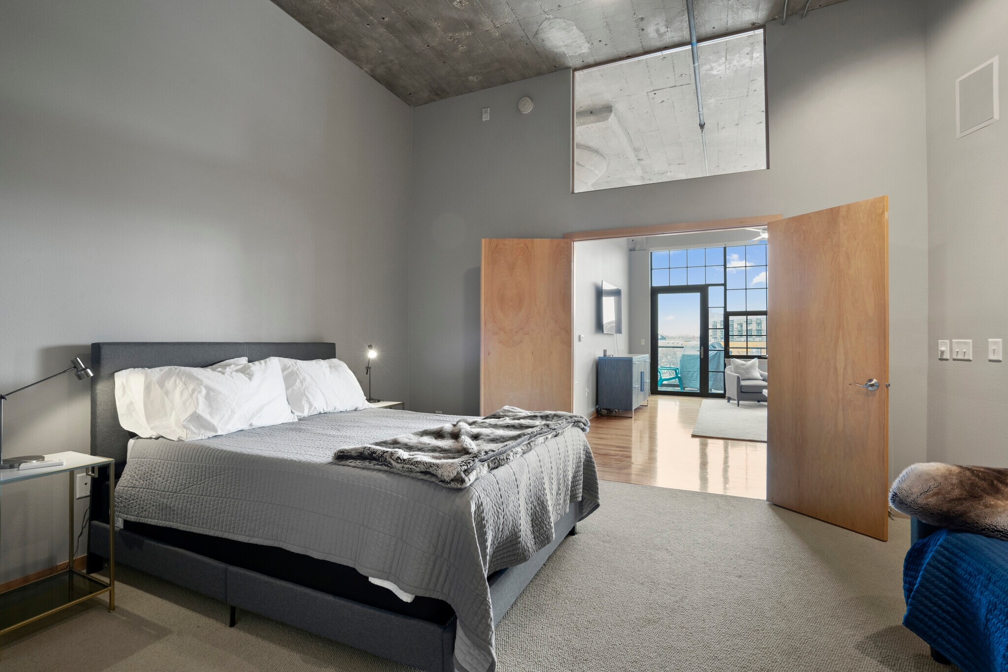 Primary Bedroom - 311 E Erie St