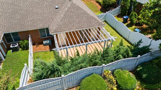 Building Photo - 1620 Over Cup Cir