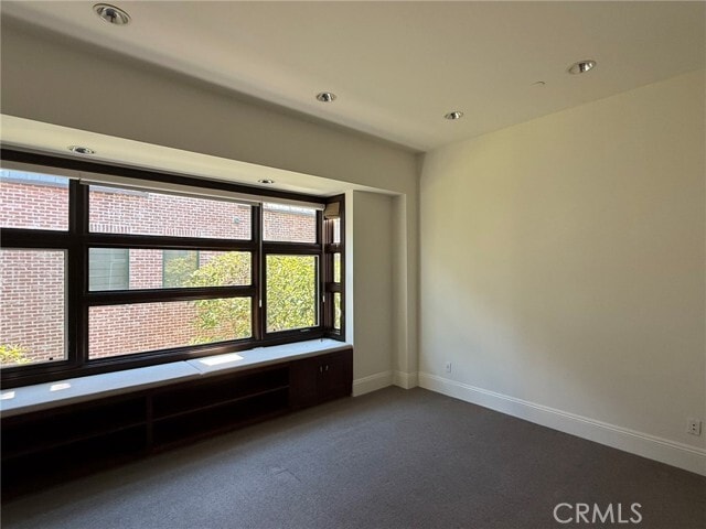 Building Photo - 2323 S Beverly Glen Blvd