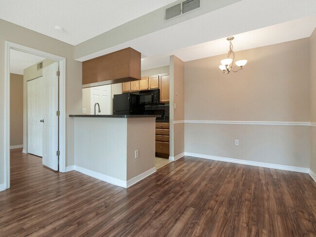 Building Photo - 221 Lake Brook Cir