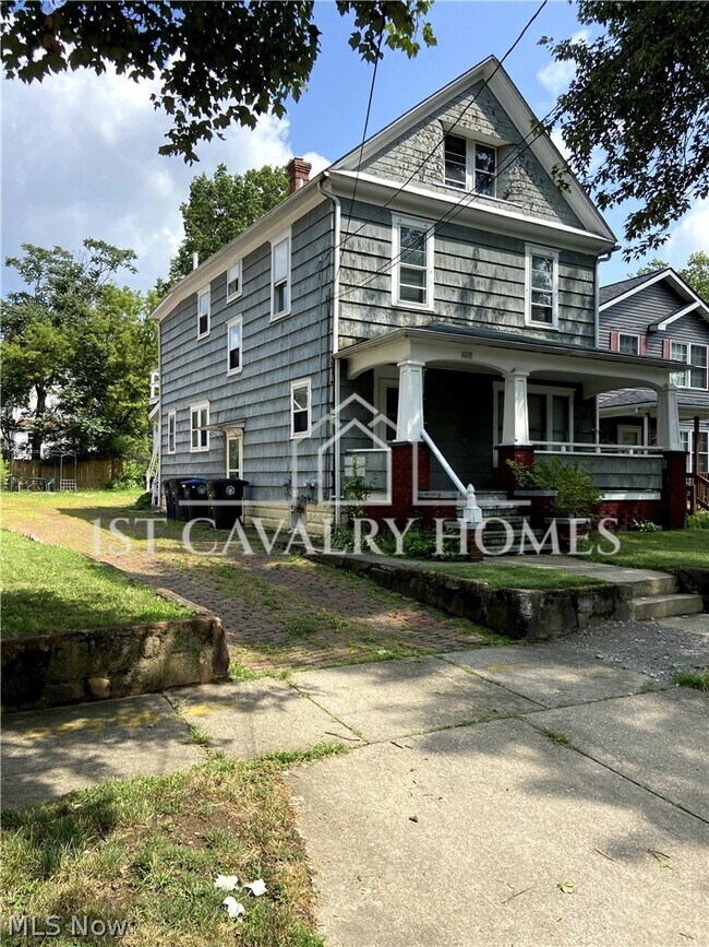 Building Photo - 1383 Curtis St