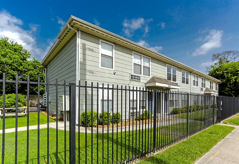 Building Photo - 3803 Hardy St