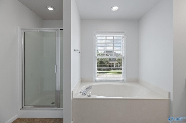 Building Photo - 307 Acorn Grove Ln SW