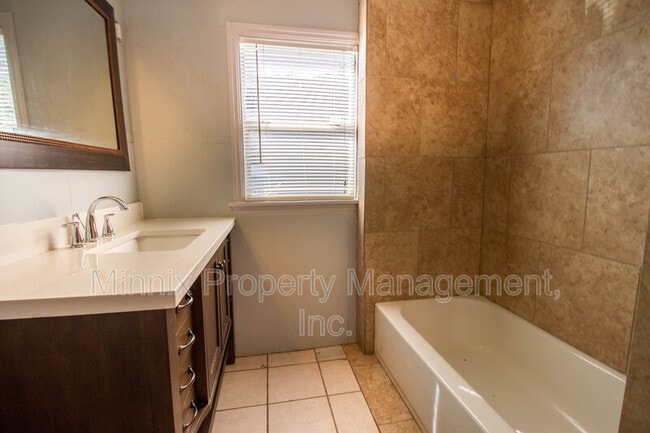 Building Photo - 2401 24th St