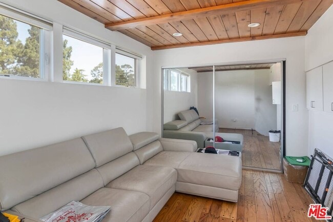 Building Photo - 3136 Floye Dr