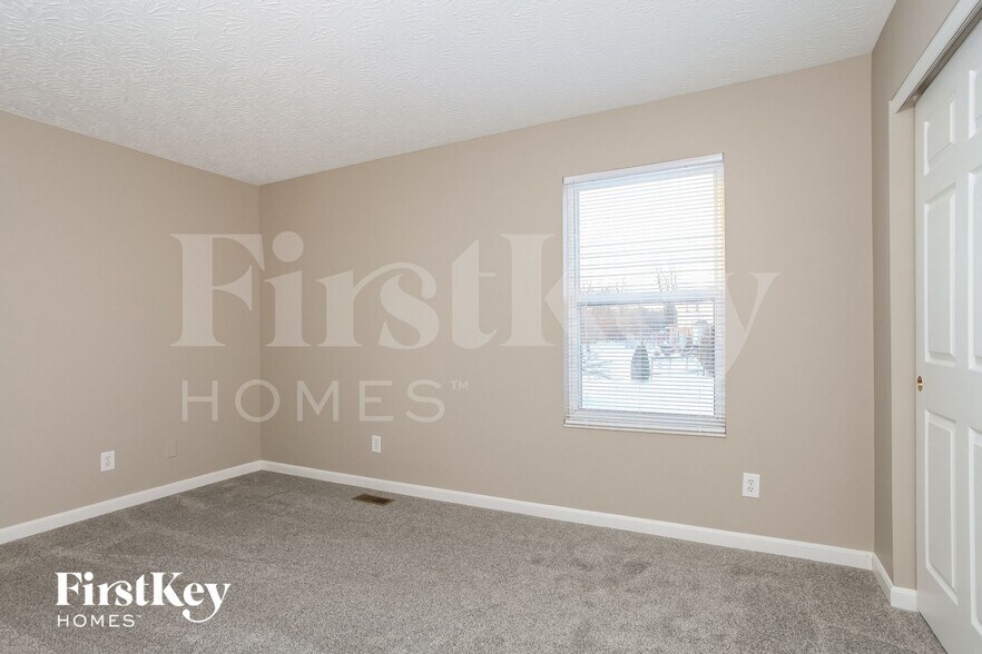 Building Photo - 26 Forest Pond Dr