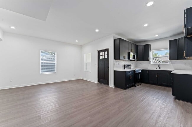 Building Photo - New Build Home for Lease