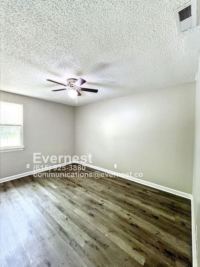 Building Photo - Spacious 4-Bedroom, 2-Bathroom Home with C...