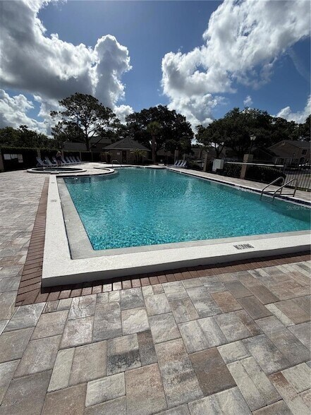 Building Photo - 604 Casa Park A Ct