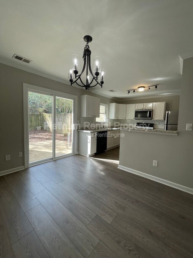 Building Photo - 3575 Kennesaw Station Dr