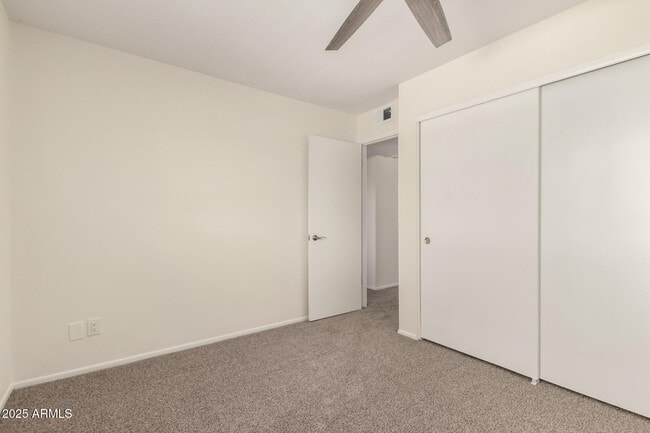 Building Photo - 4715 S Mill Ave