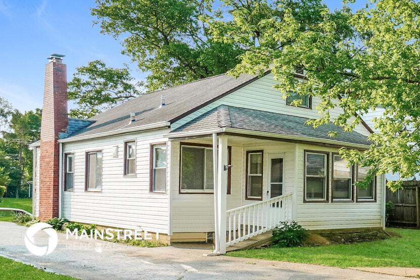 Building Photo - 821 S Harris Ave